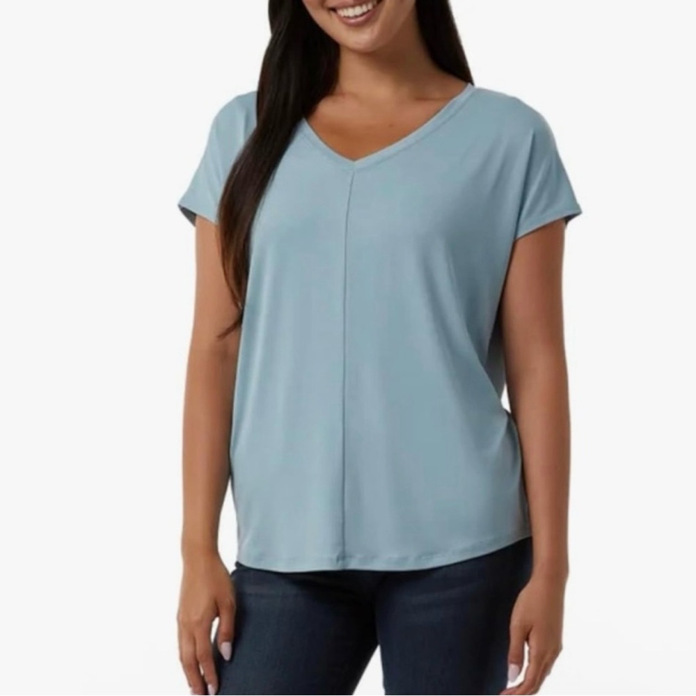 32 Degrees Cool Women's Soft Luxe
Short Sleeve V-Neck Top. Size XXL. NWT.